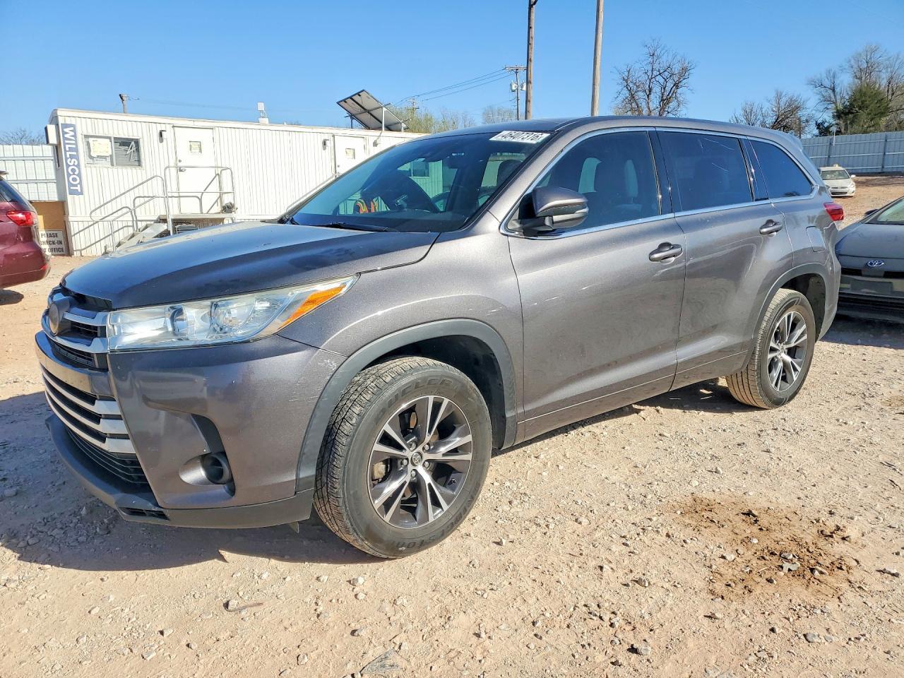 2018 TOYOTA HIGHLANDER