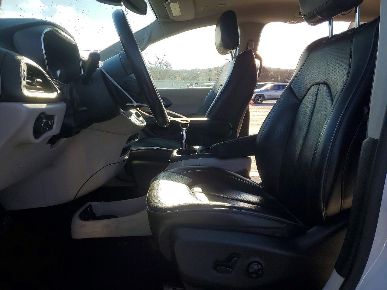 2020 CHRYSLER Pacifica
