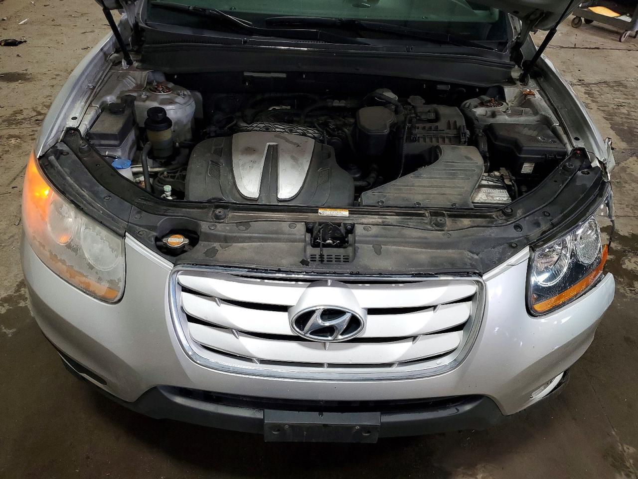 2011 HYUNDAI SANTA FE
