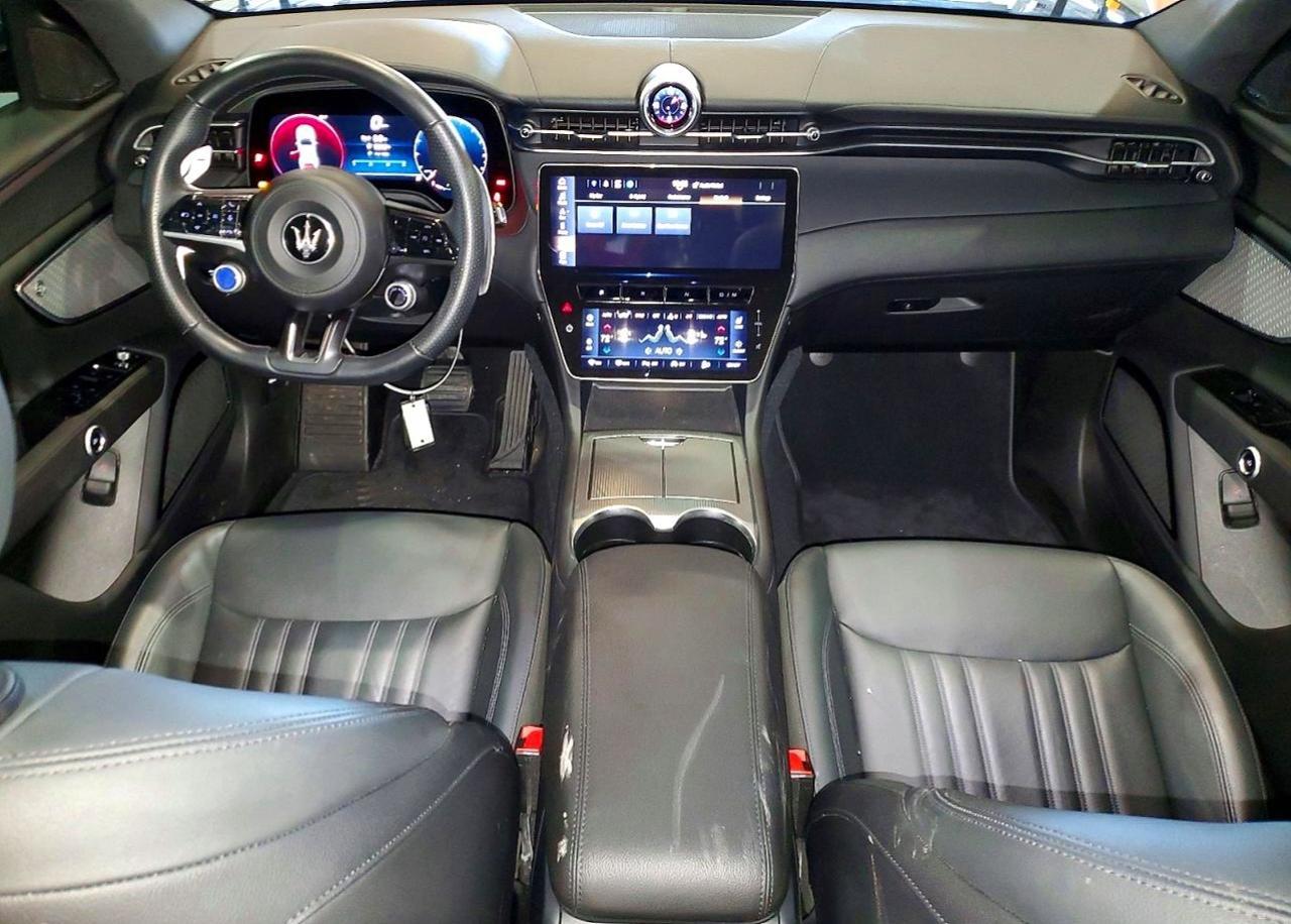 2024 MASERATI Grecale