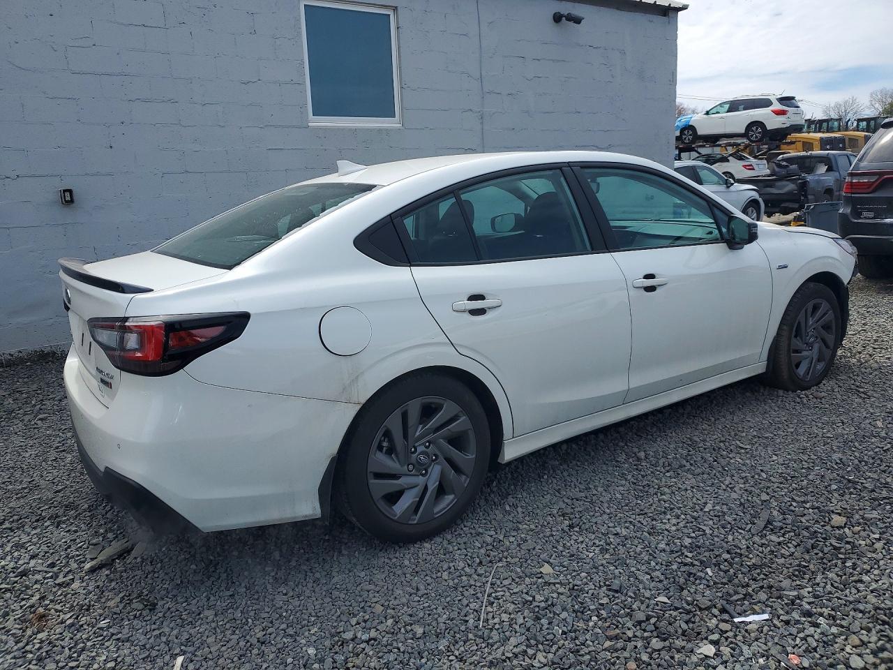2024 SUBARU Legacy