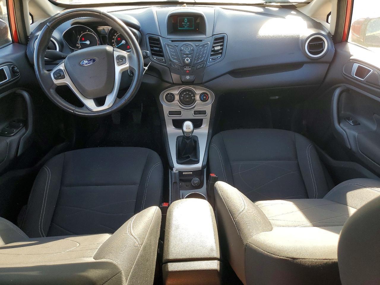 2015 FORD Fiesta