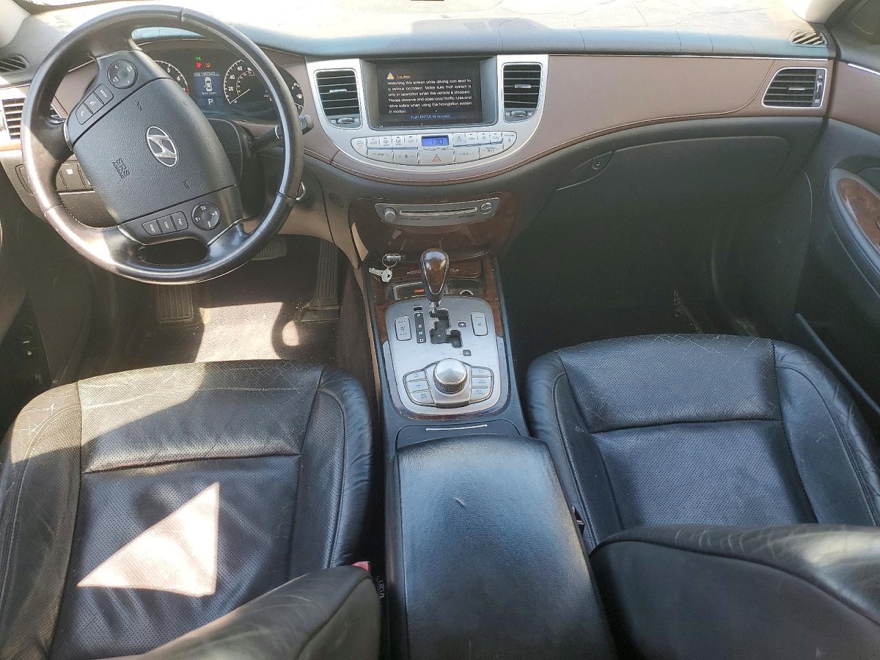 2009 HYUNDAI GENESIS