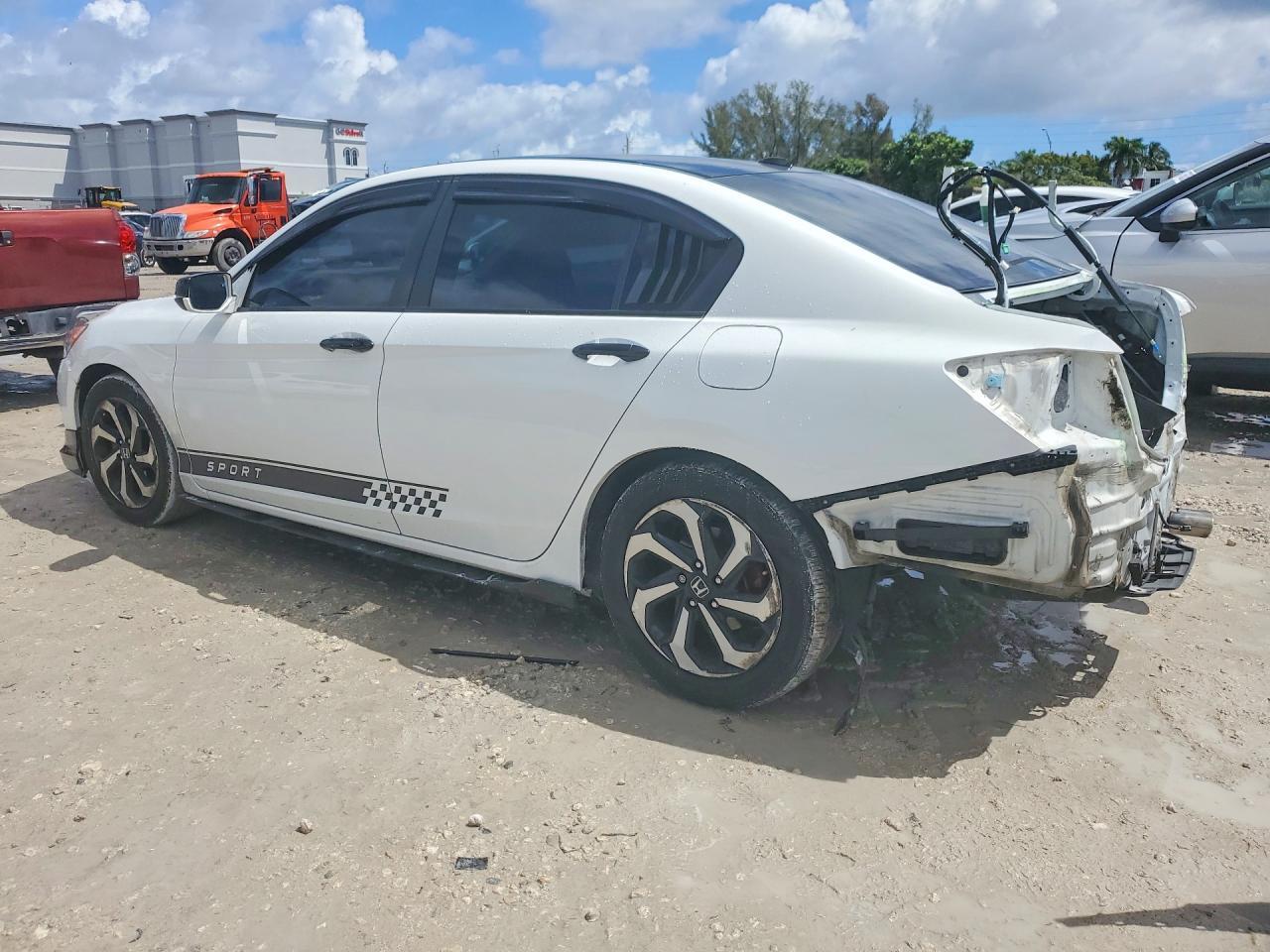 2016 HONDA ACCORD