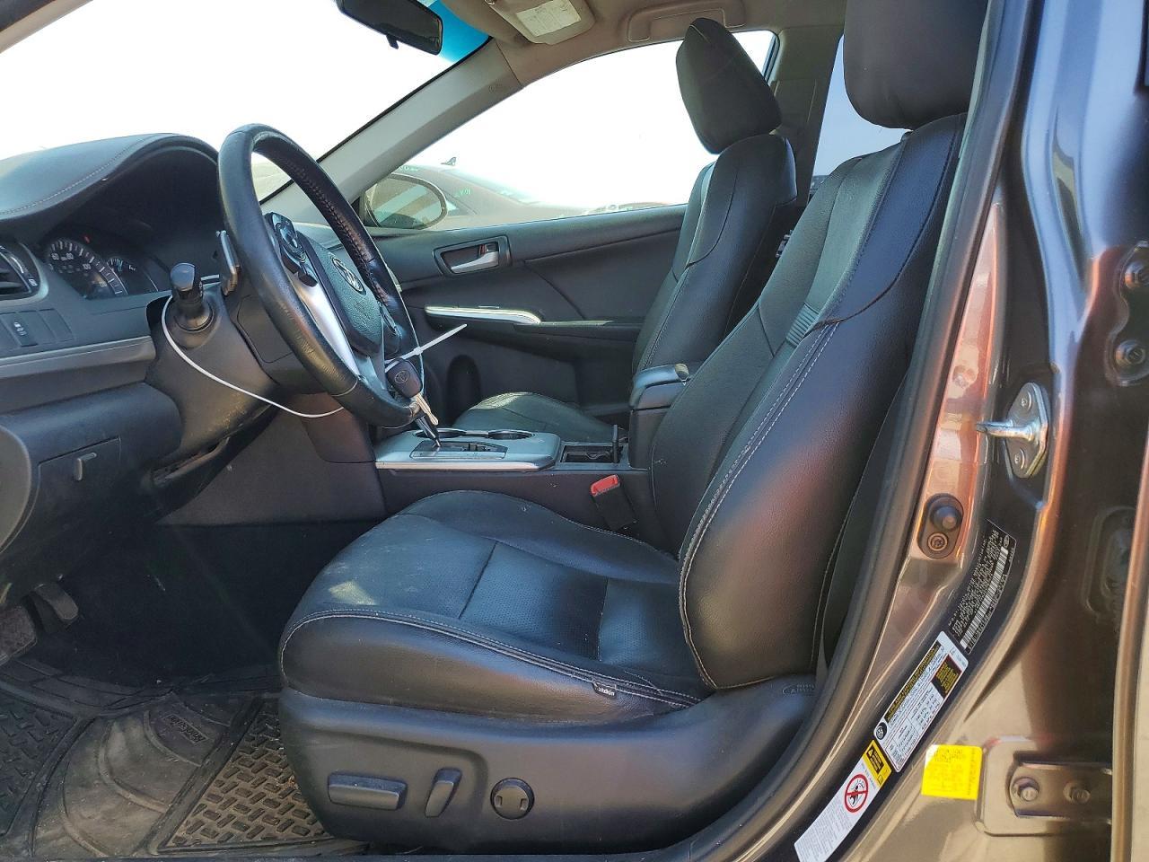 2014 TOYOTA CAMRY