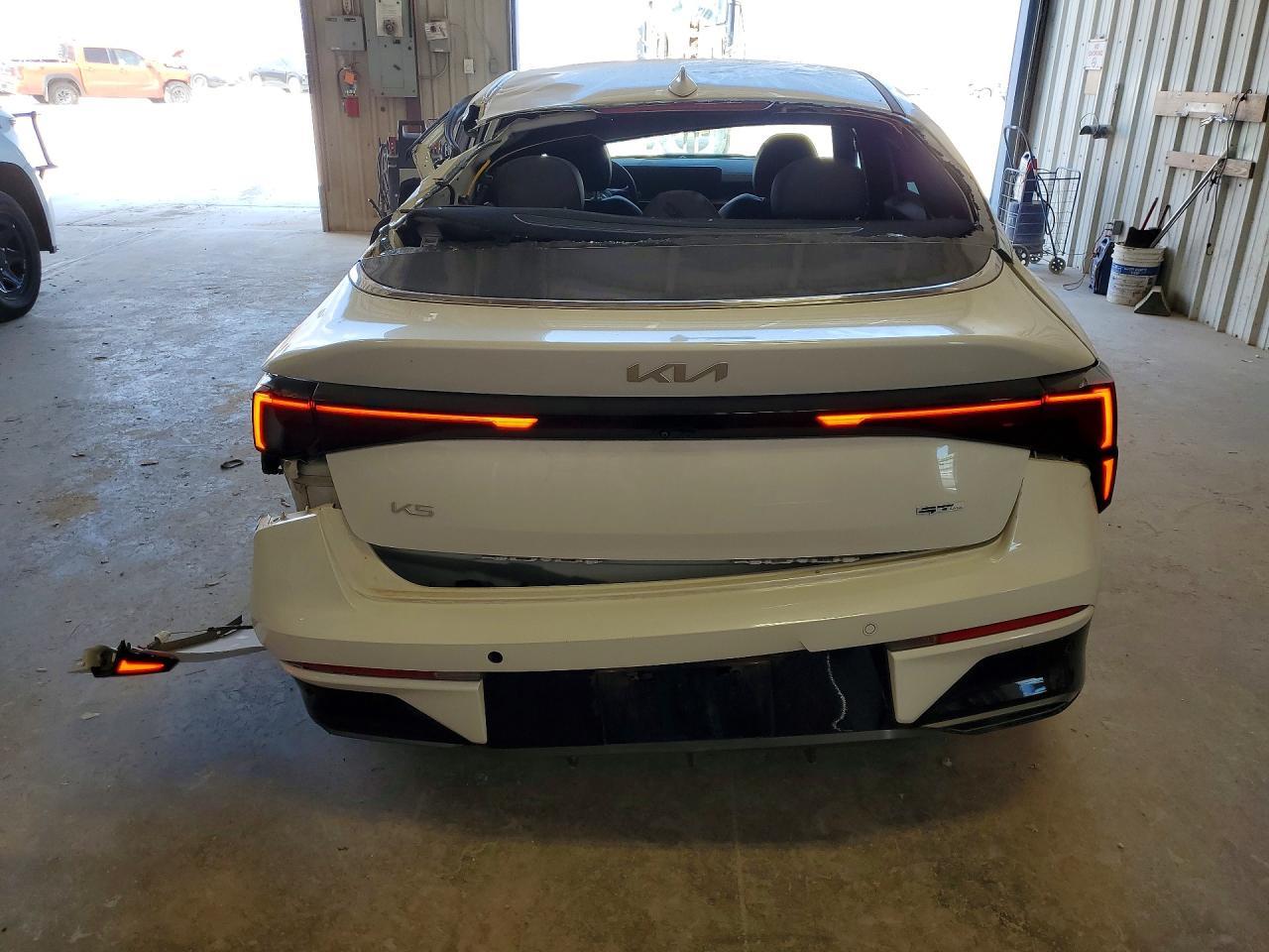 2025 KIA K5