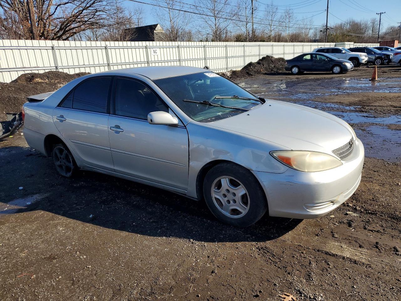 2004 TOYOTA CAMRY