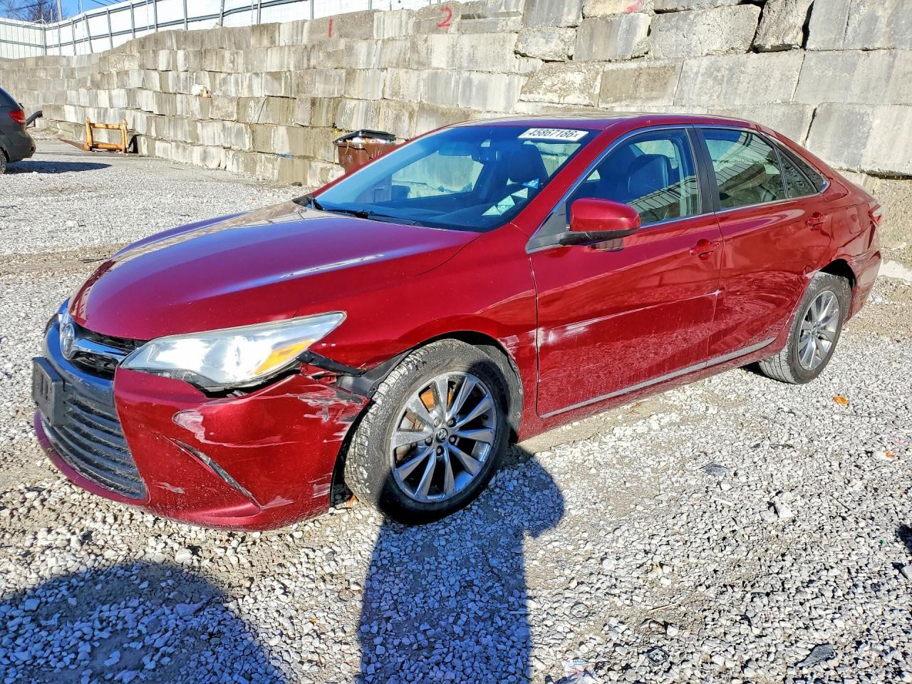 2016 TOYOTA CAMRY