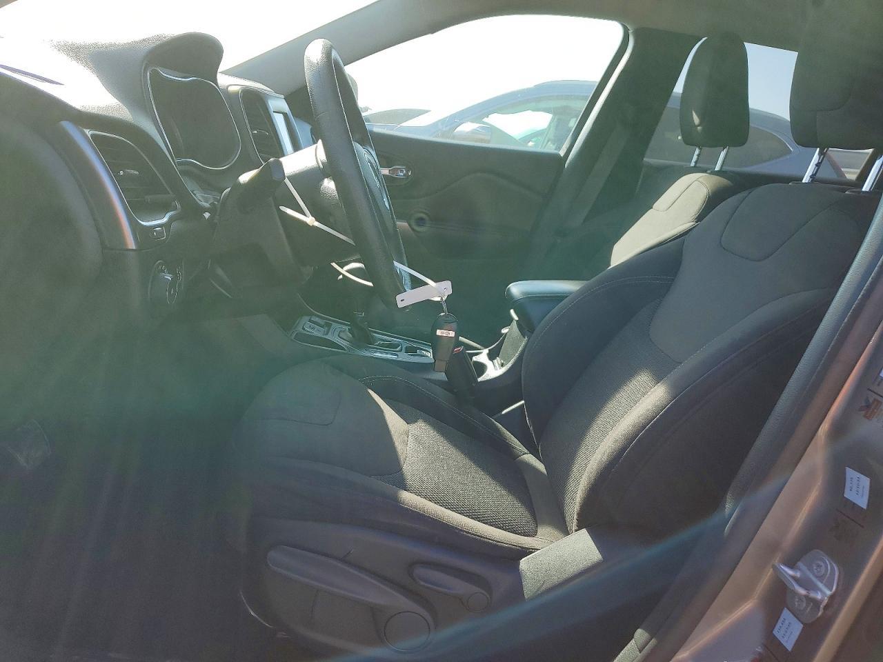 2019 JEEP CHEROKEE