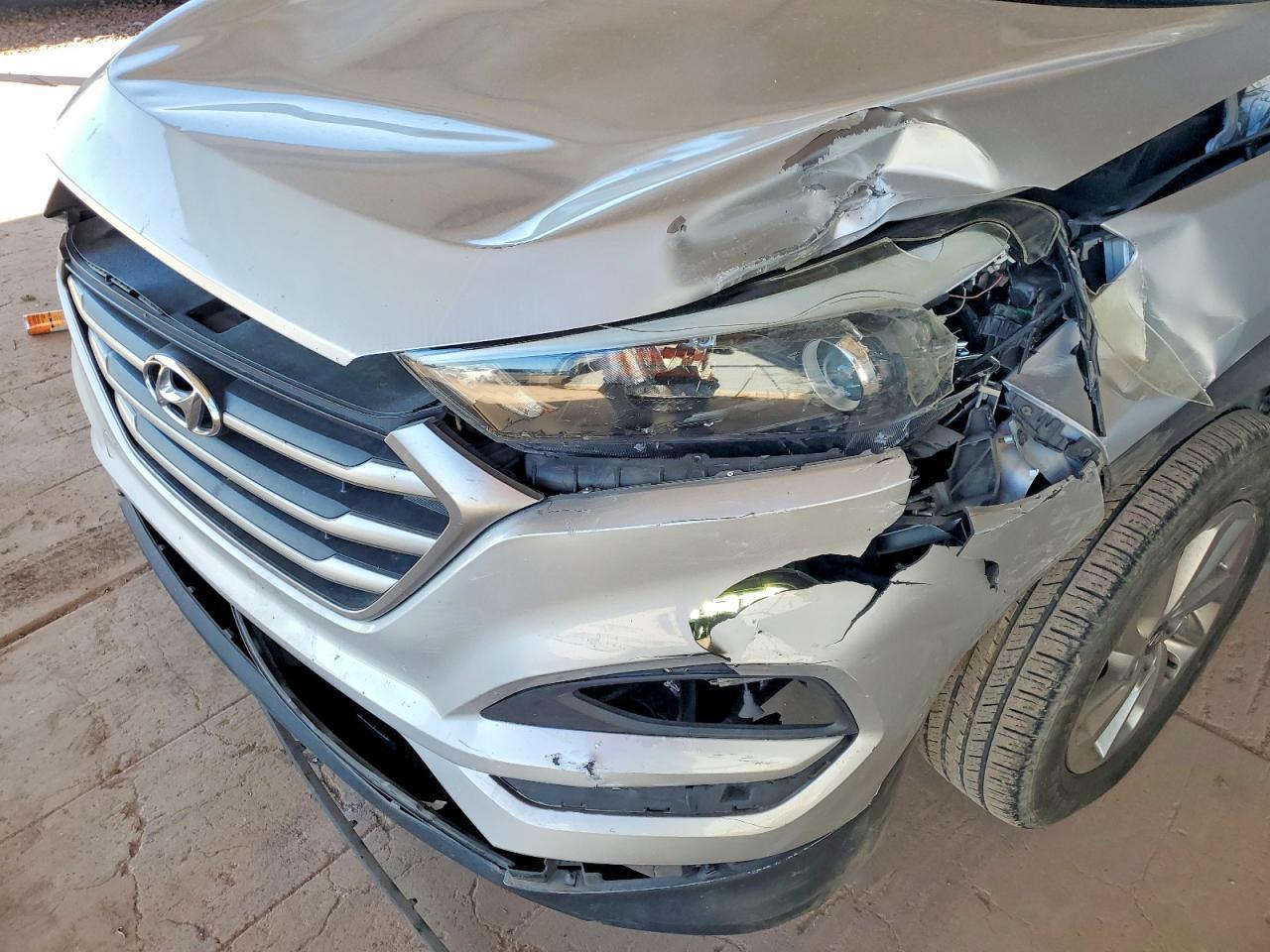 2017 HYUNDAI TUCSON