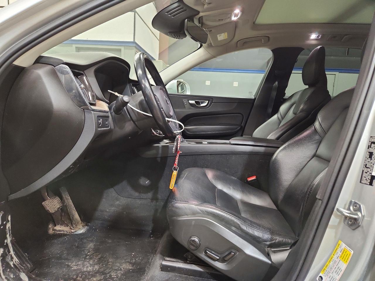 2021 VOLVO XC60