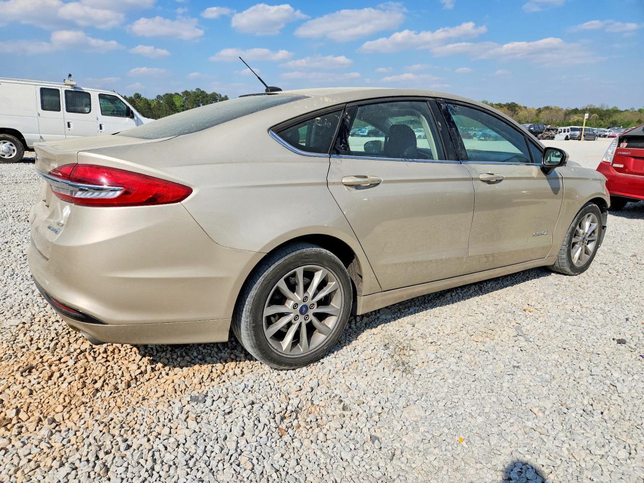 2017 FORD FUSION