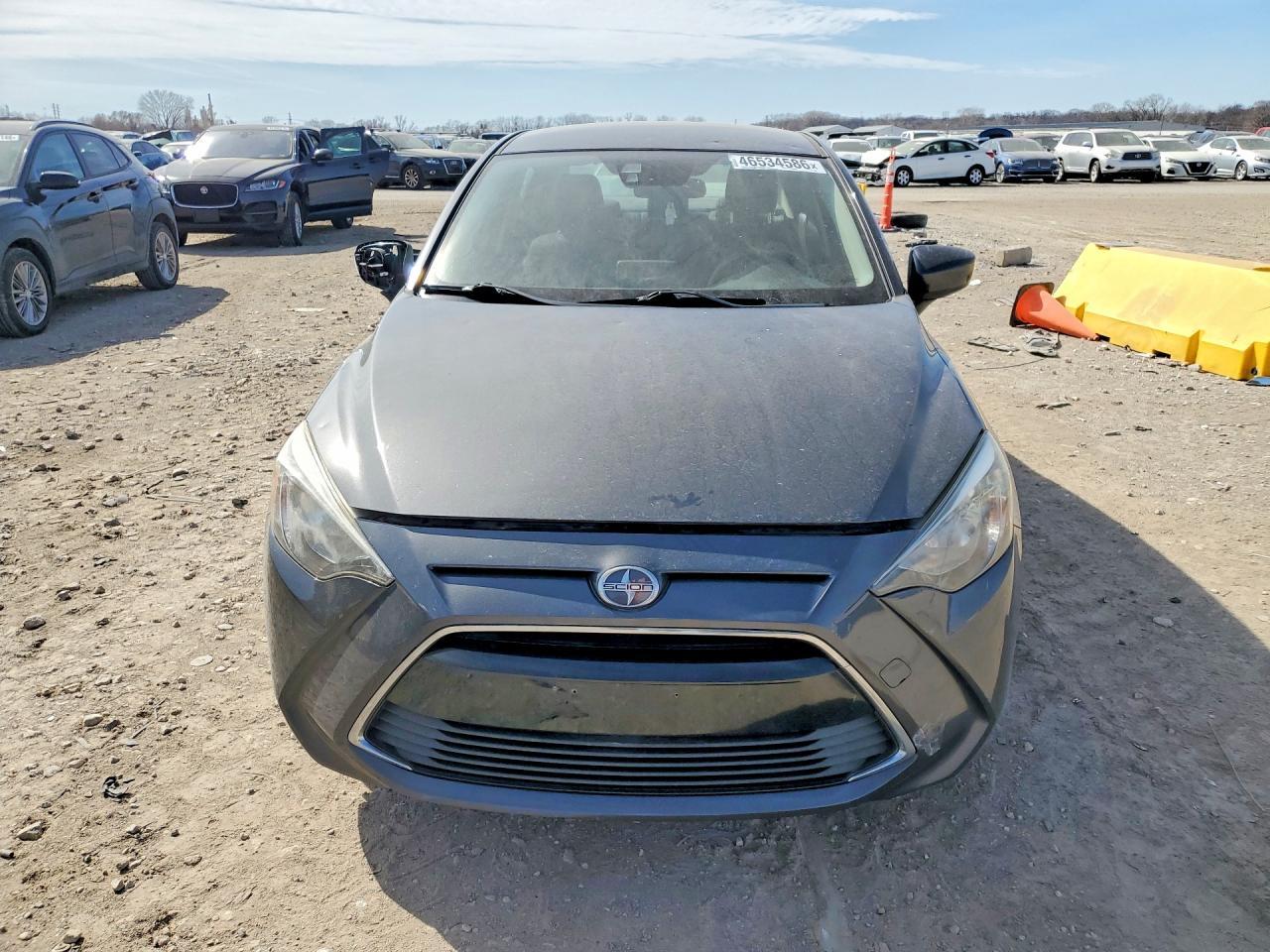 2016 SCION iA