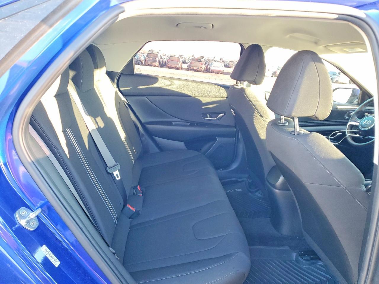 2022 HYUNDAI ELANTRA
