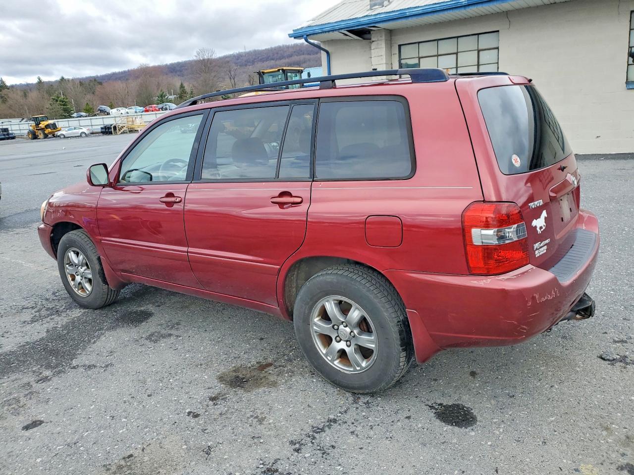 2004 TOYOTA HIGHLANDER