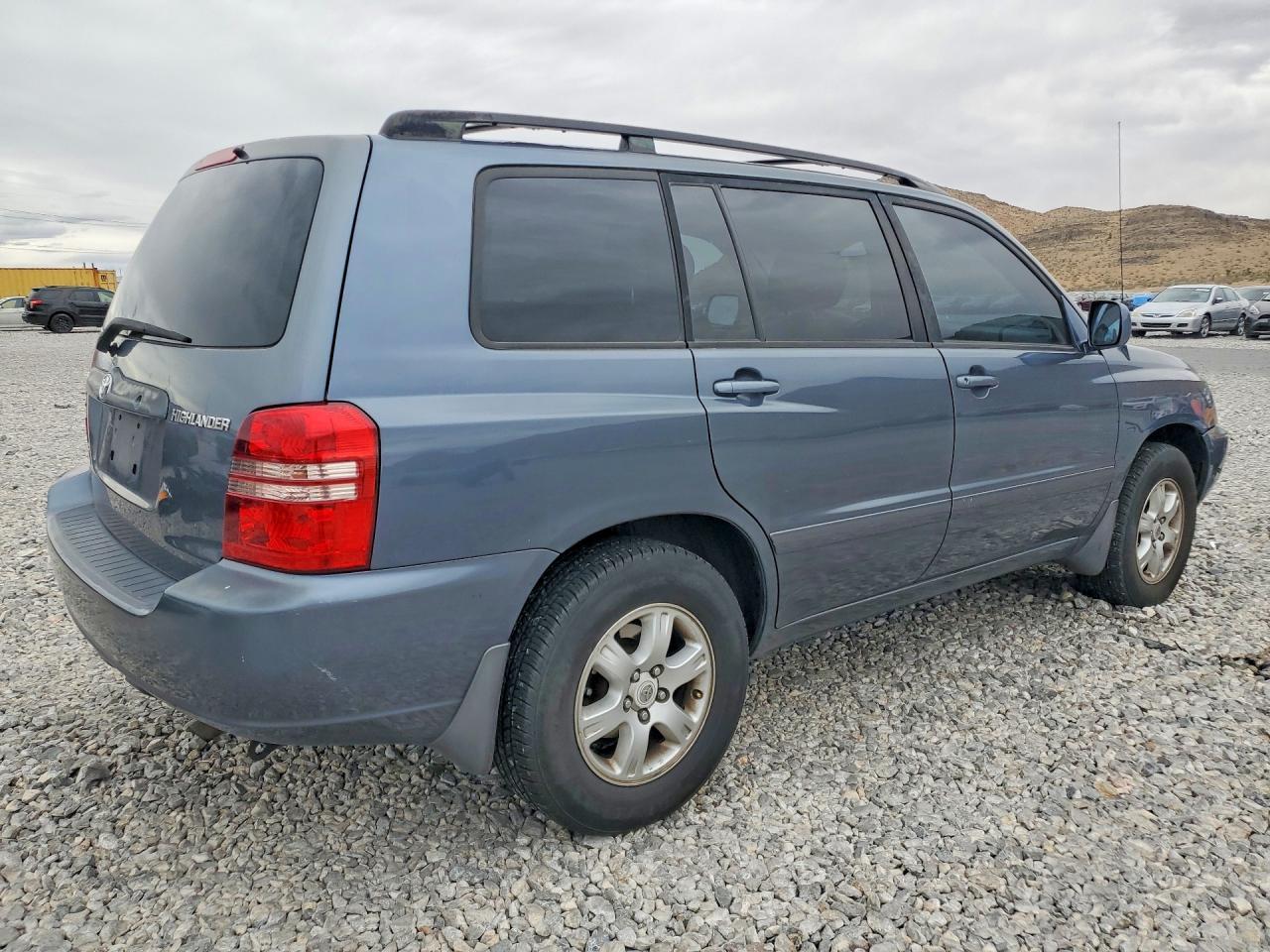 2003 TOYOTA HIGHLANDER