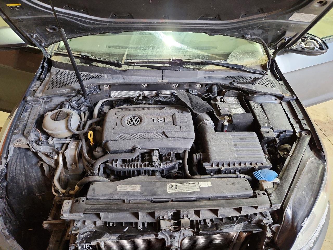 2015 VOLKSWAGEN GOLF