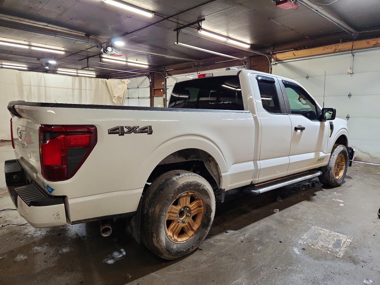 2025 FORD F-150 Lightning