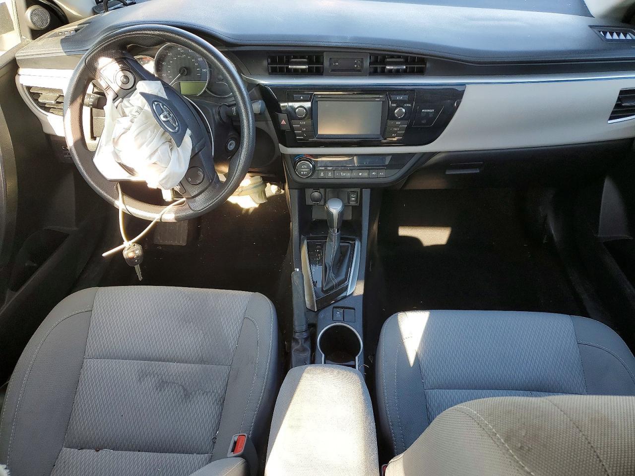 2015 TOYOTA COROLLA