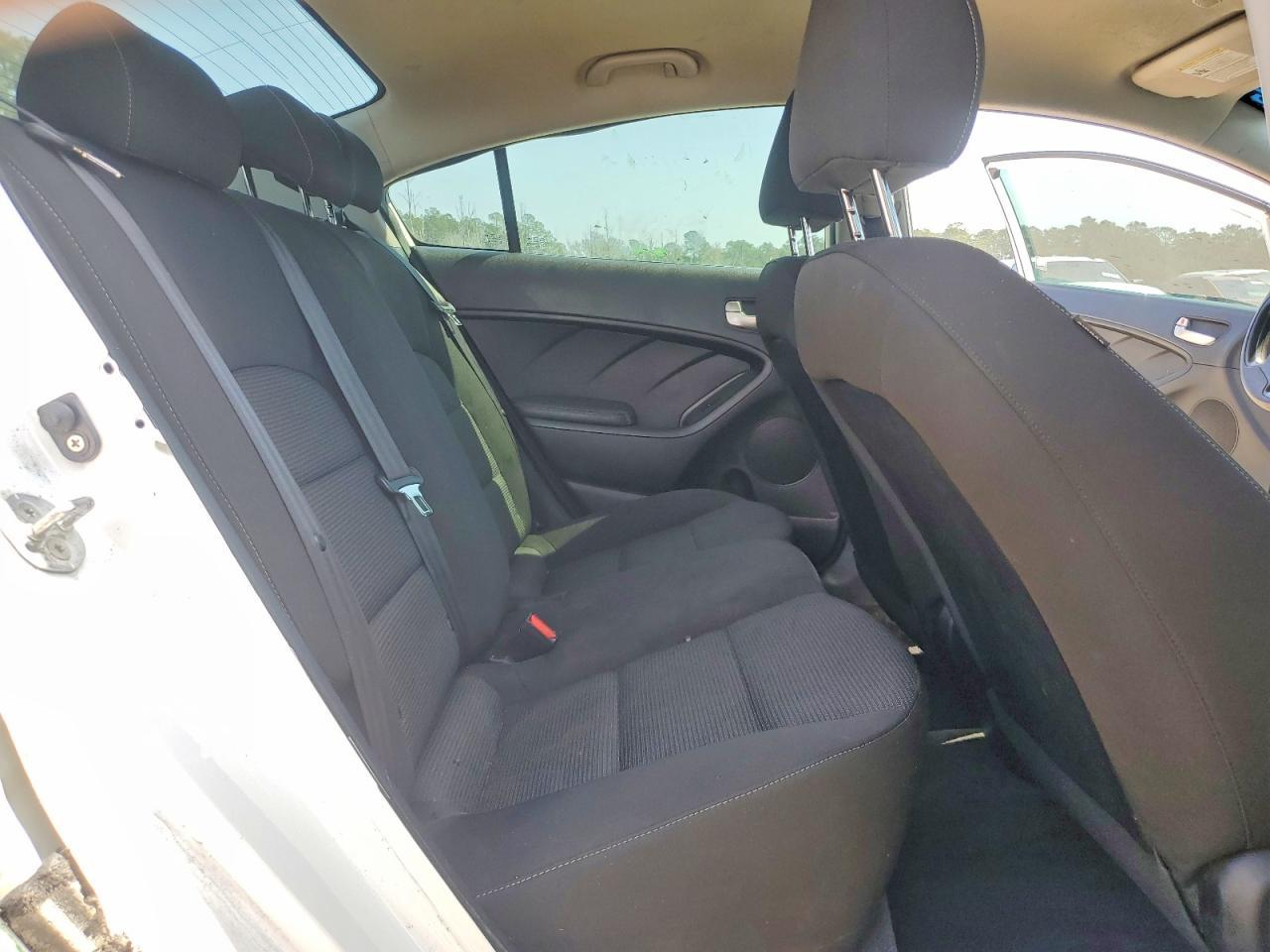 2017 KIA FORTE