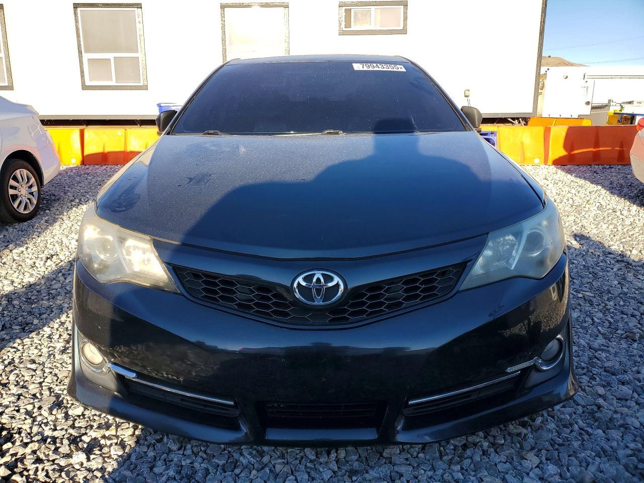 2014 TOYOTA CAMRY
