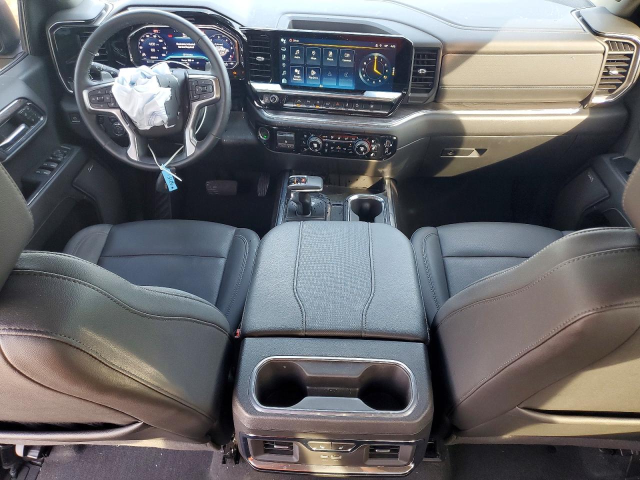 2024 CHEVROLET Silverado