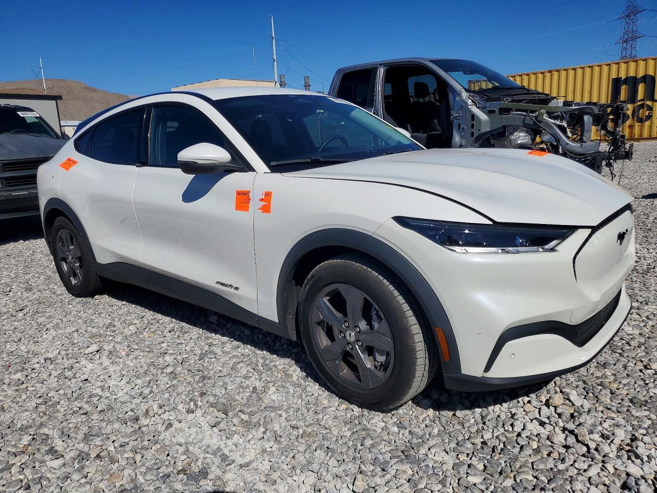 2022 FORD Mustang Mach-E