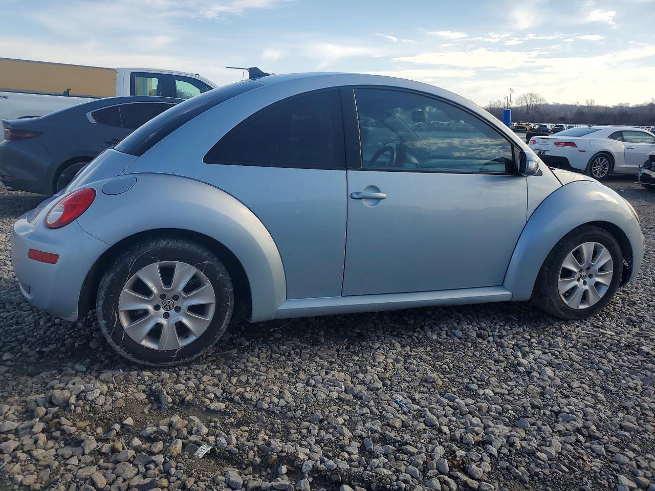 2010 VOLKSWAGEN Beetle