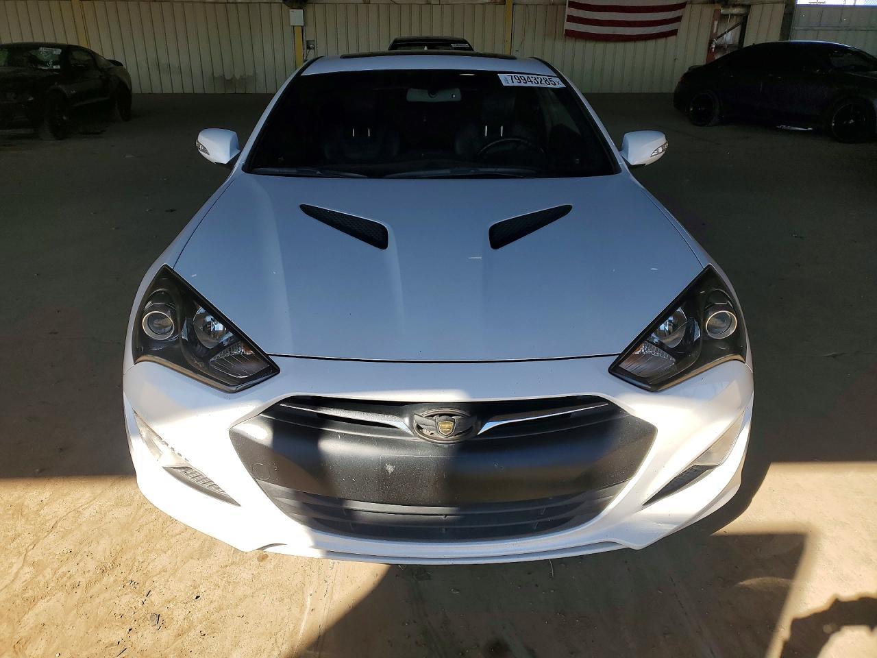 2016 HYUNDAI GENESIS