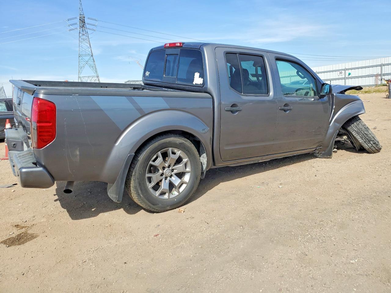 2020 NISSAN Frontier