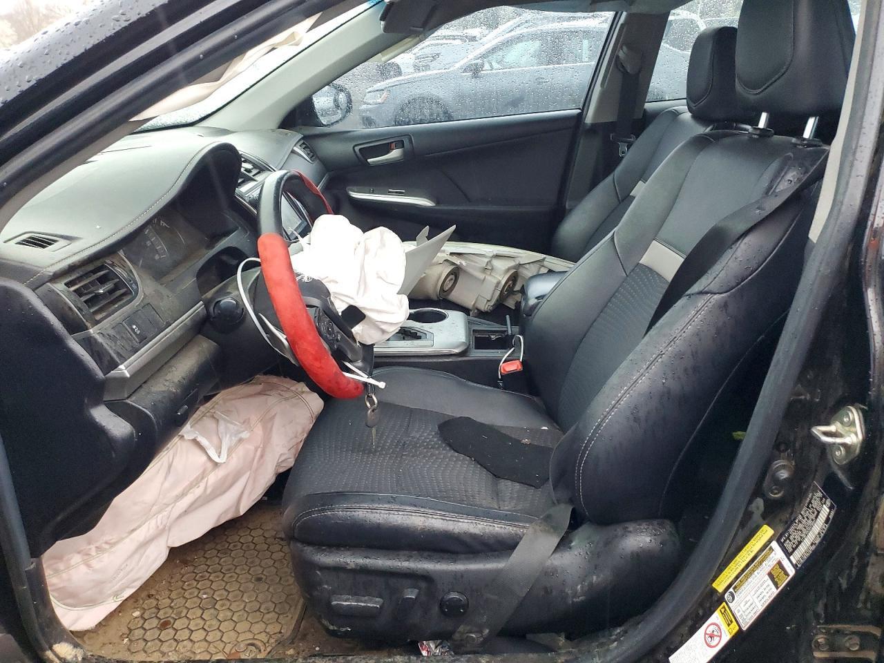 2014 TOYOTA CAMRY