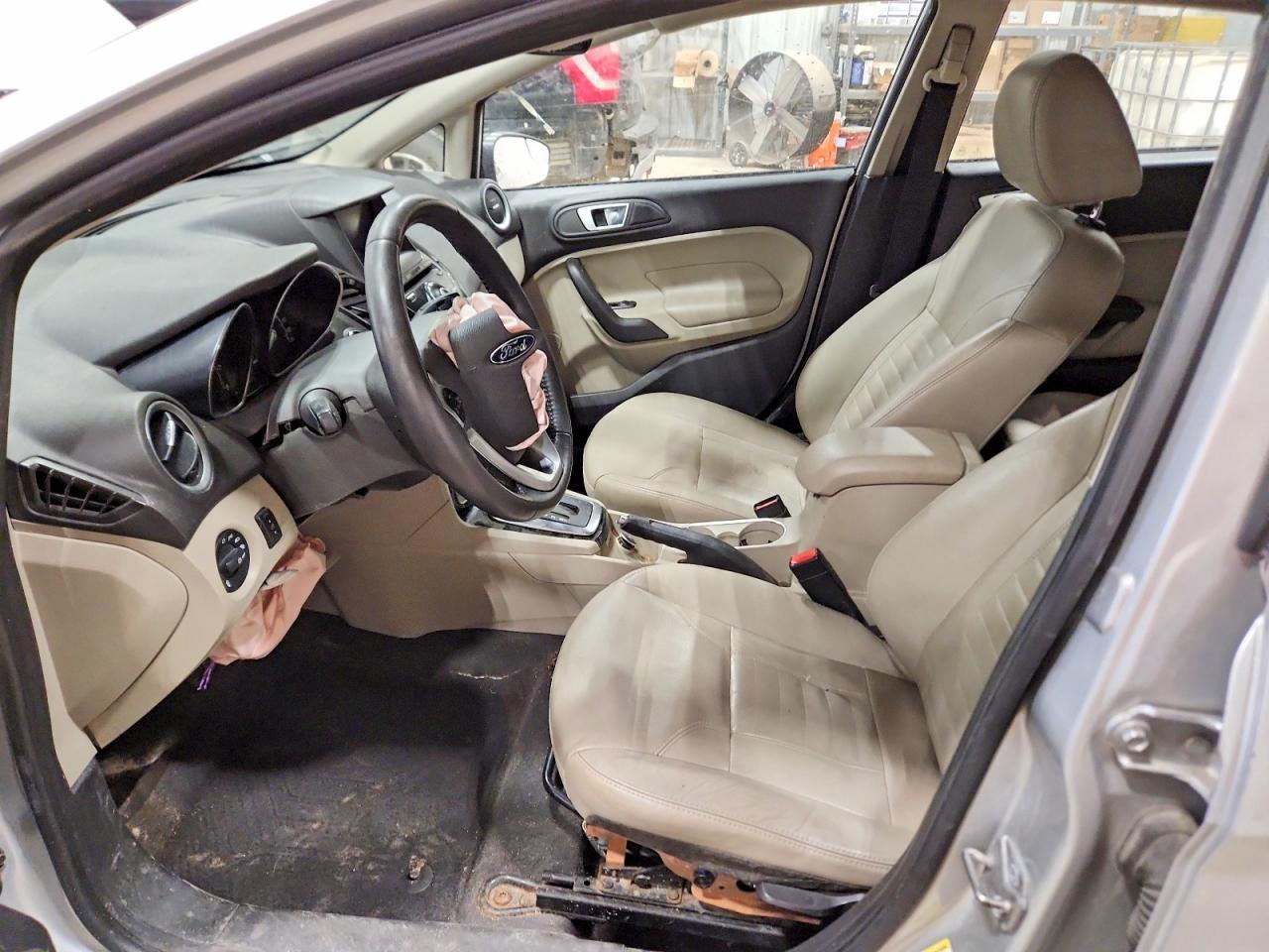 2014 FORD Fiesta
