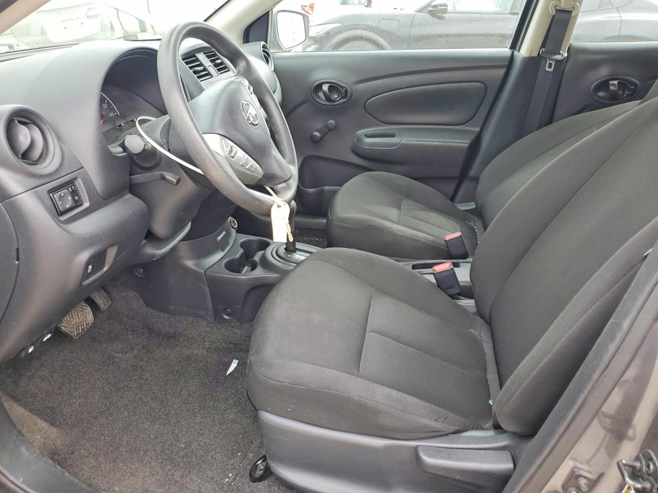 2017 NISSAN VERSA