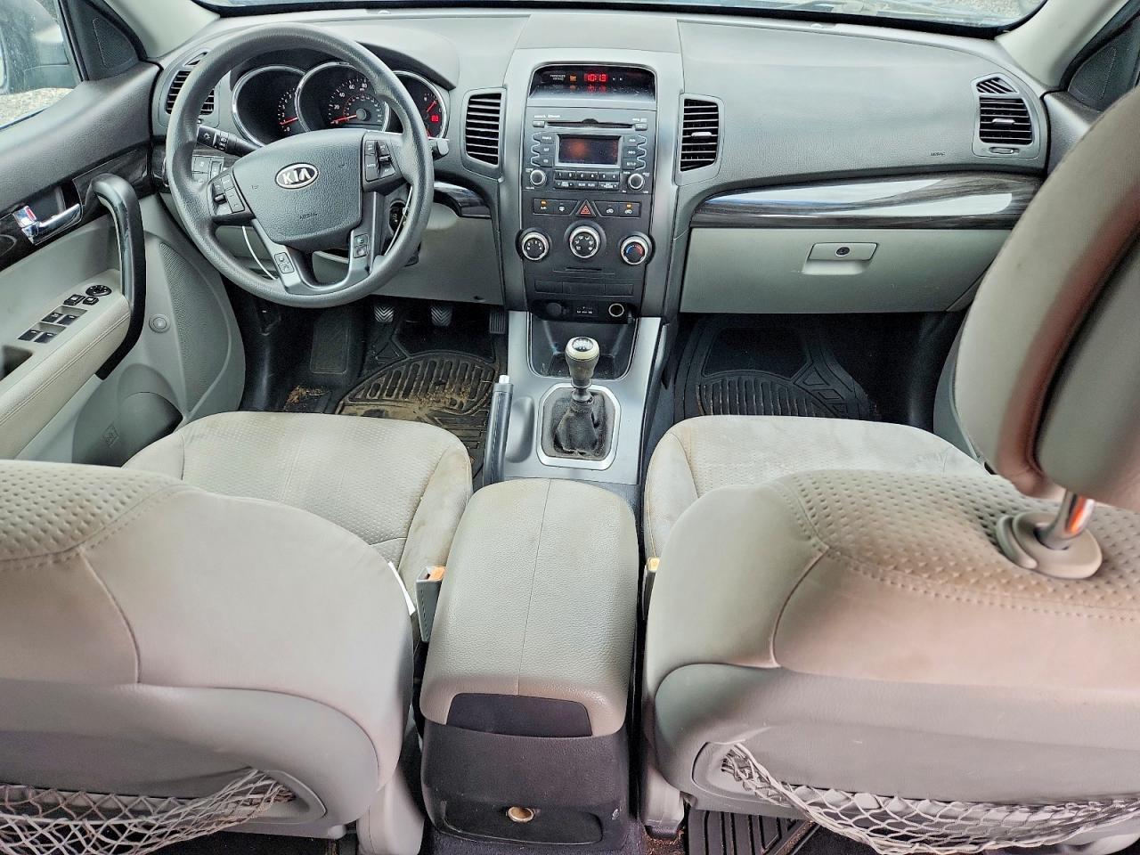 2011 KIA SORENTO