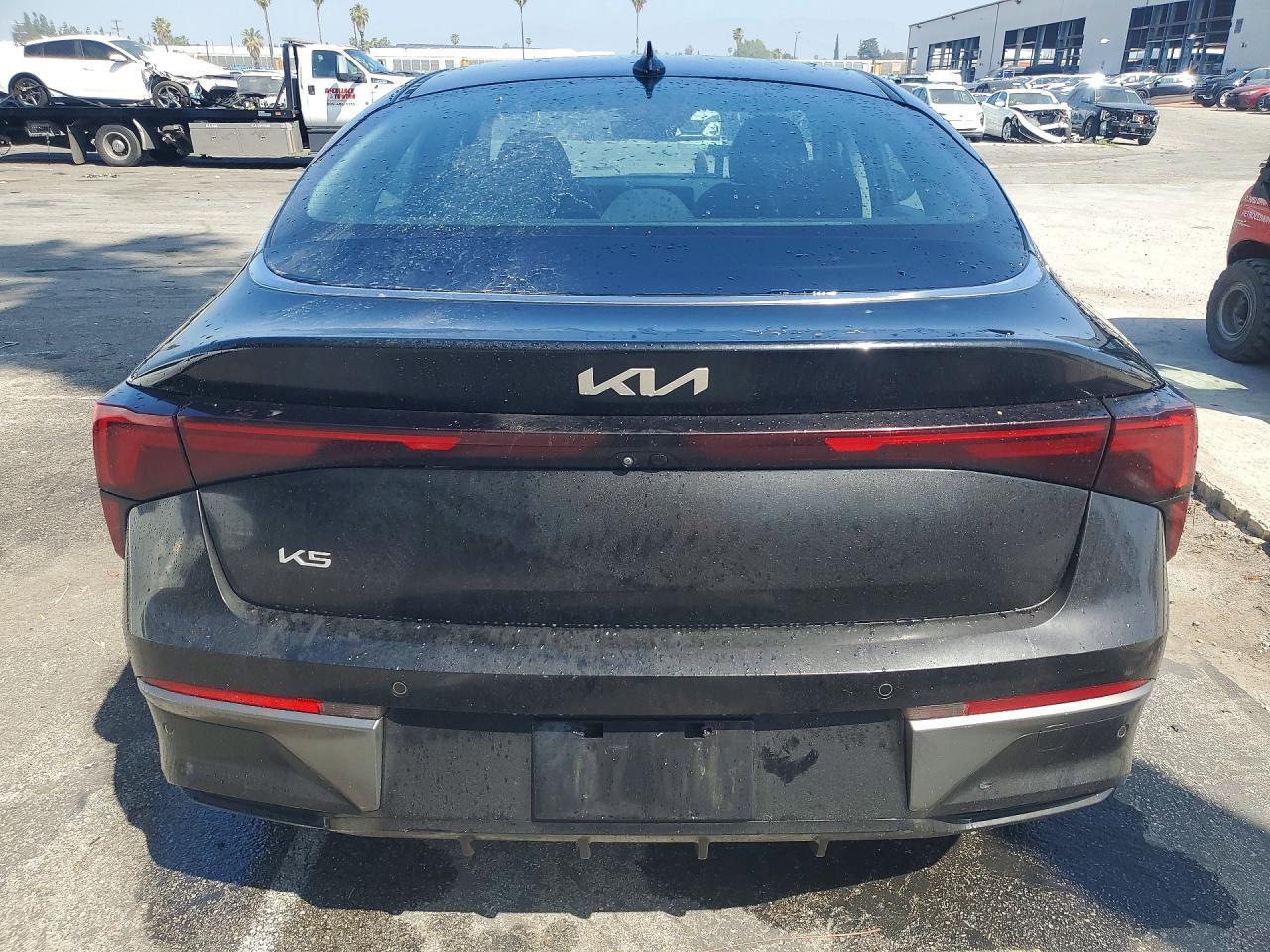 2025 KIA K5
