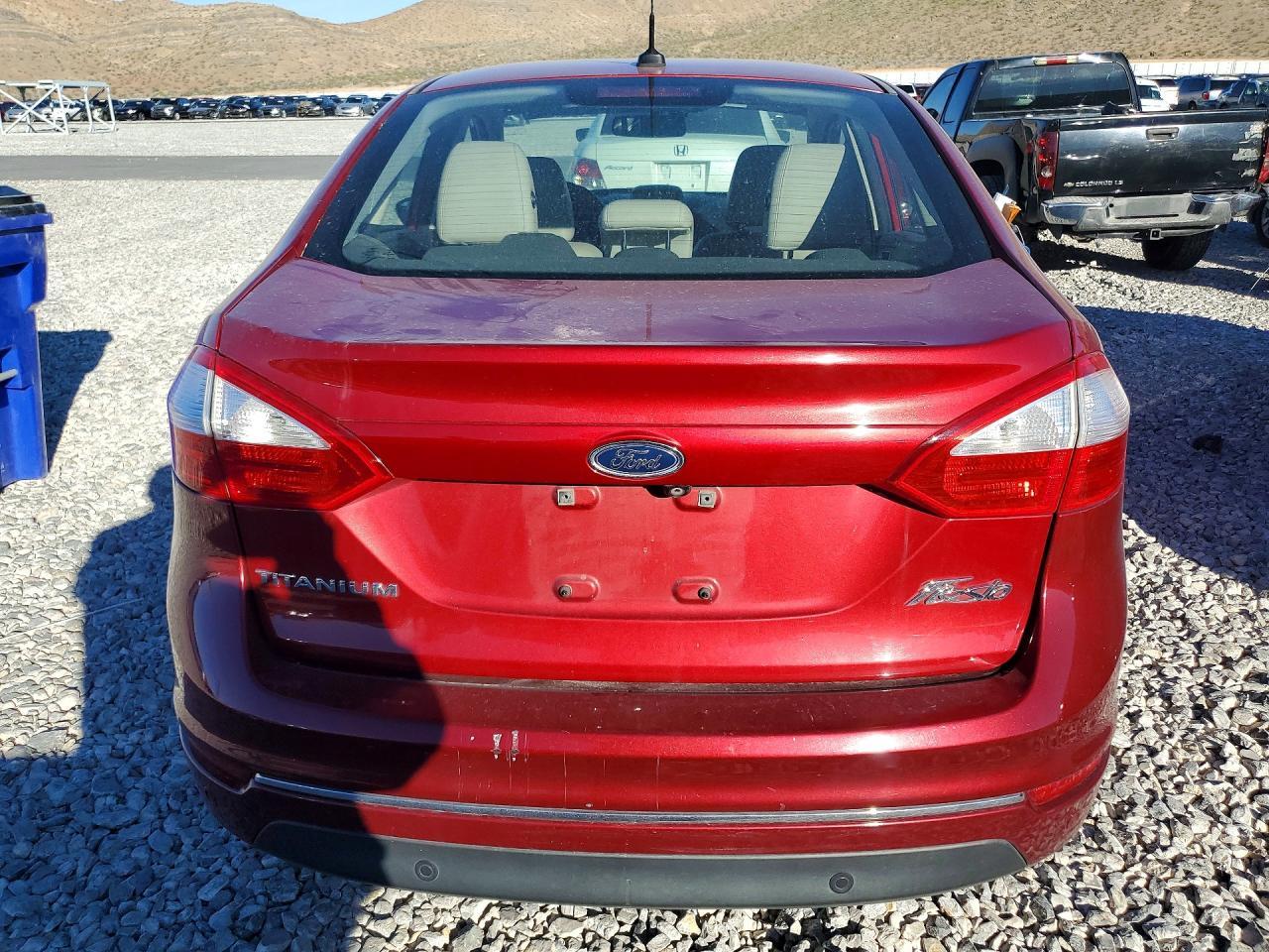 2015 FORD Fiesta