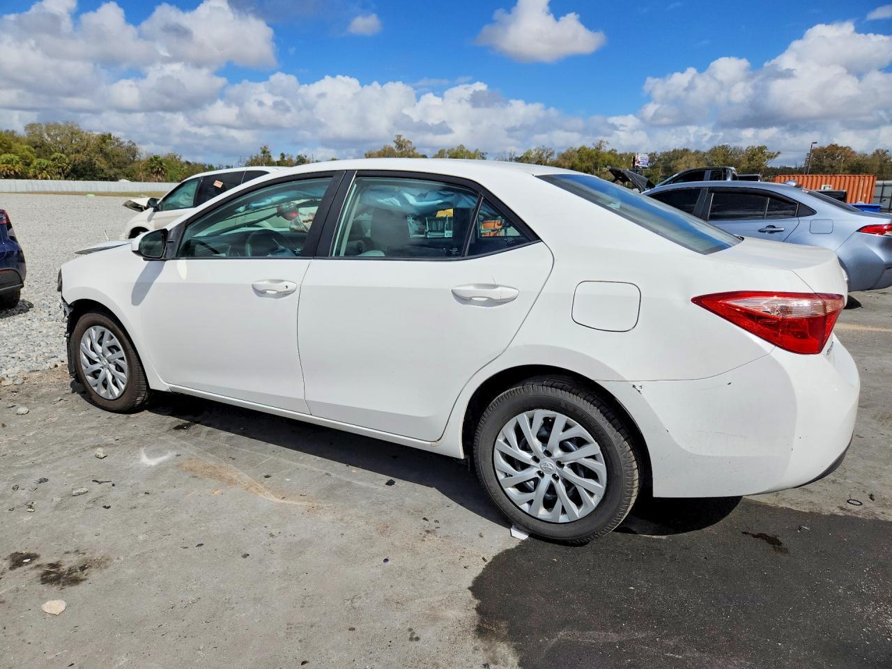 2018 TOYOTA COROLLA