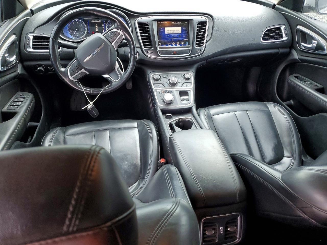 2016 CHRYSLER 200