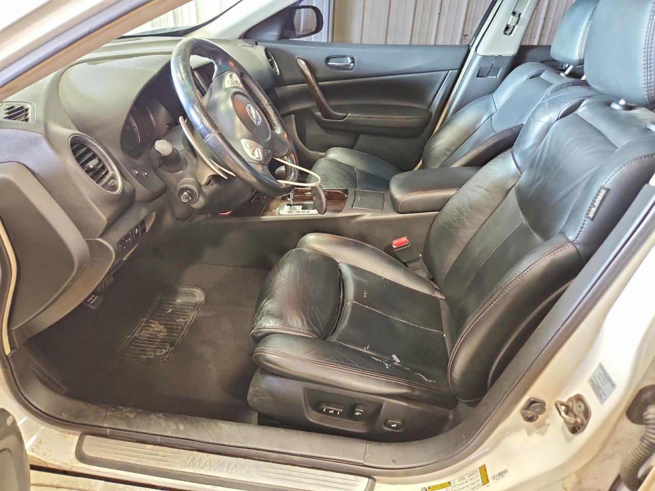2009 NISSAN Maxima