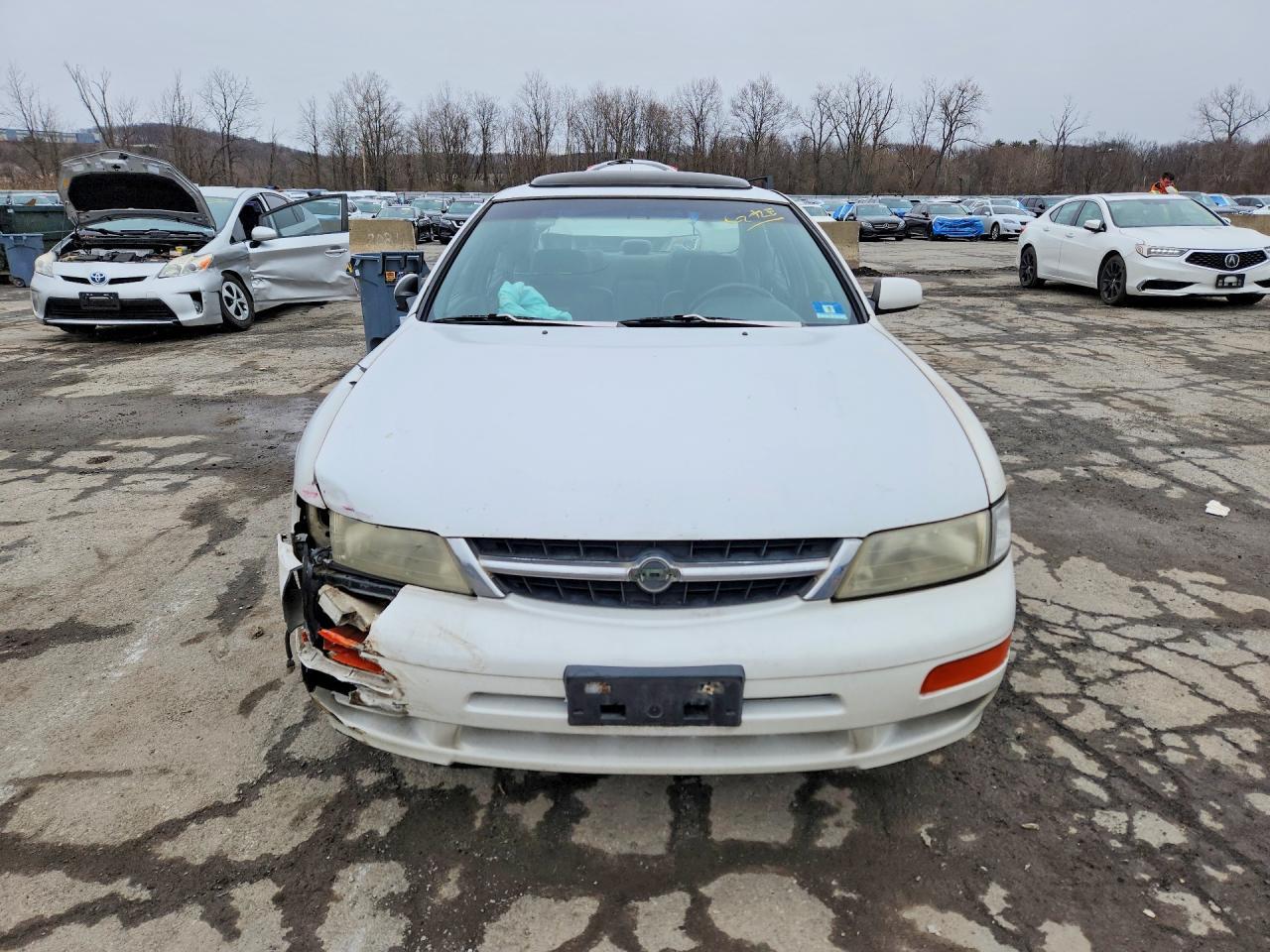 1998 NISSAN Maxima