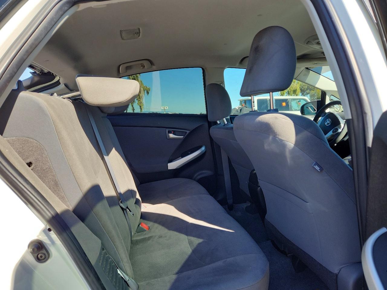 2015 TOYOTA PRIUS