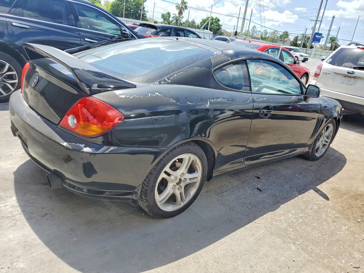2004 HYUNDAI Tiburon