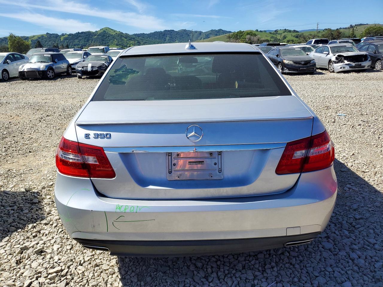 2013 MERCEDES-BENZ E-Class