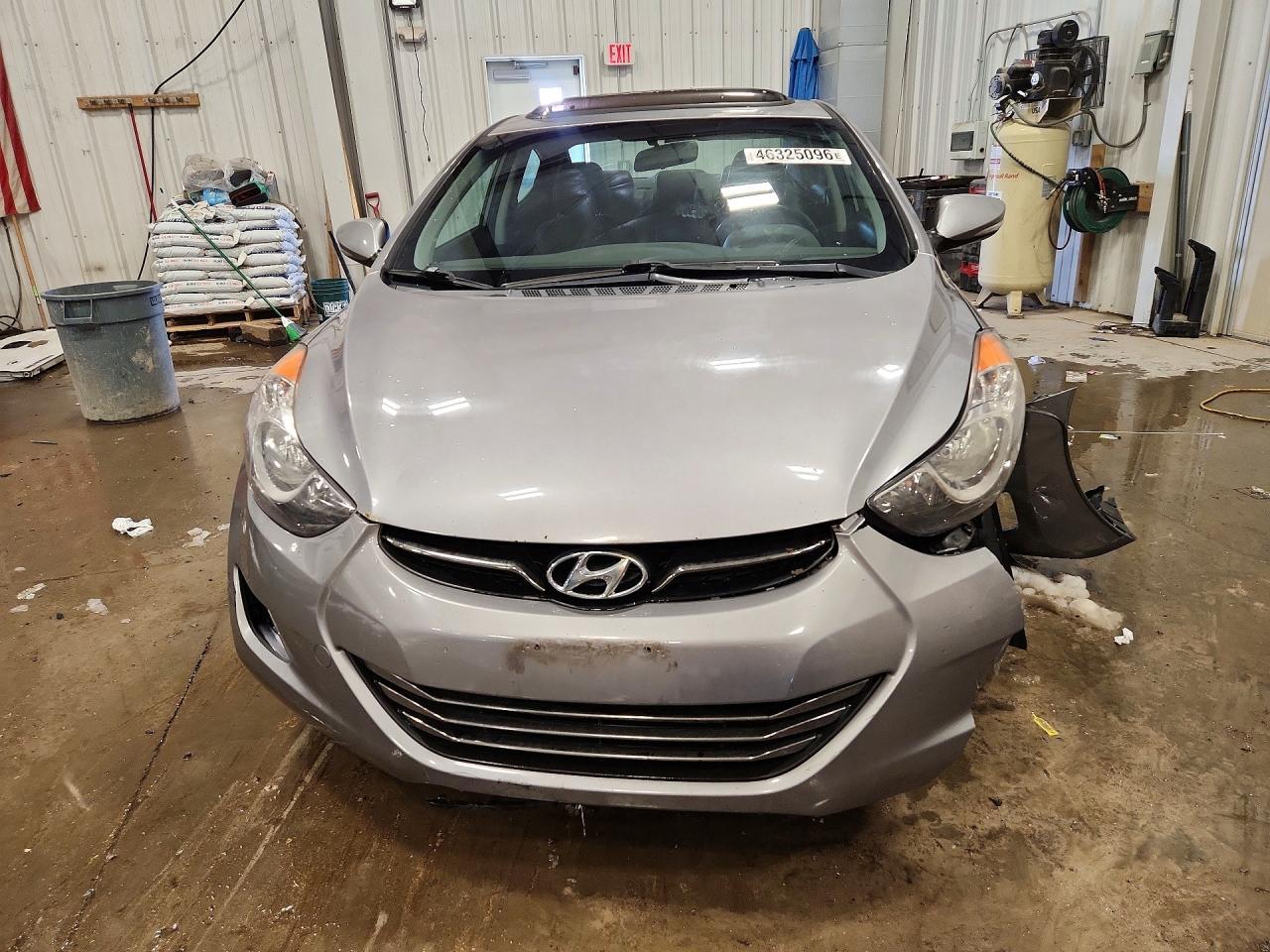 2012 HYUNDAI ELANTRA