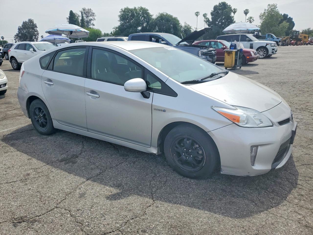 2015 TOYOTA PRIUS