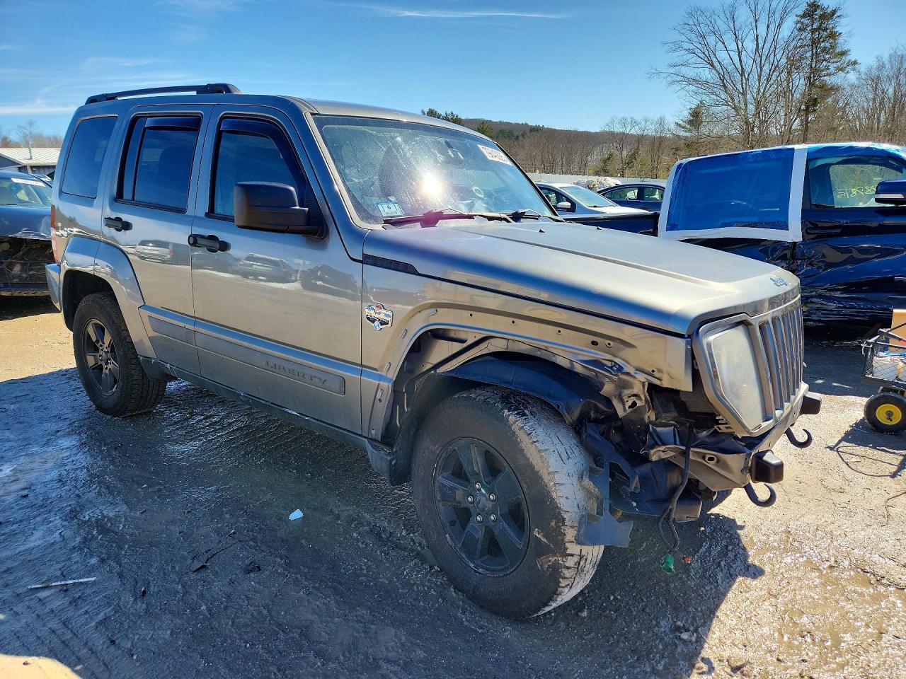 2012 JEEP Liberty
