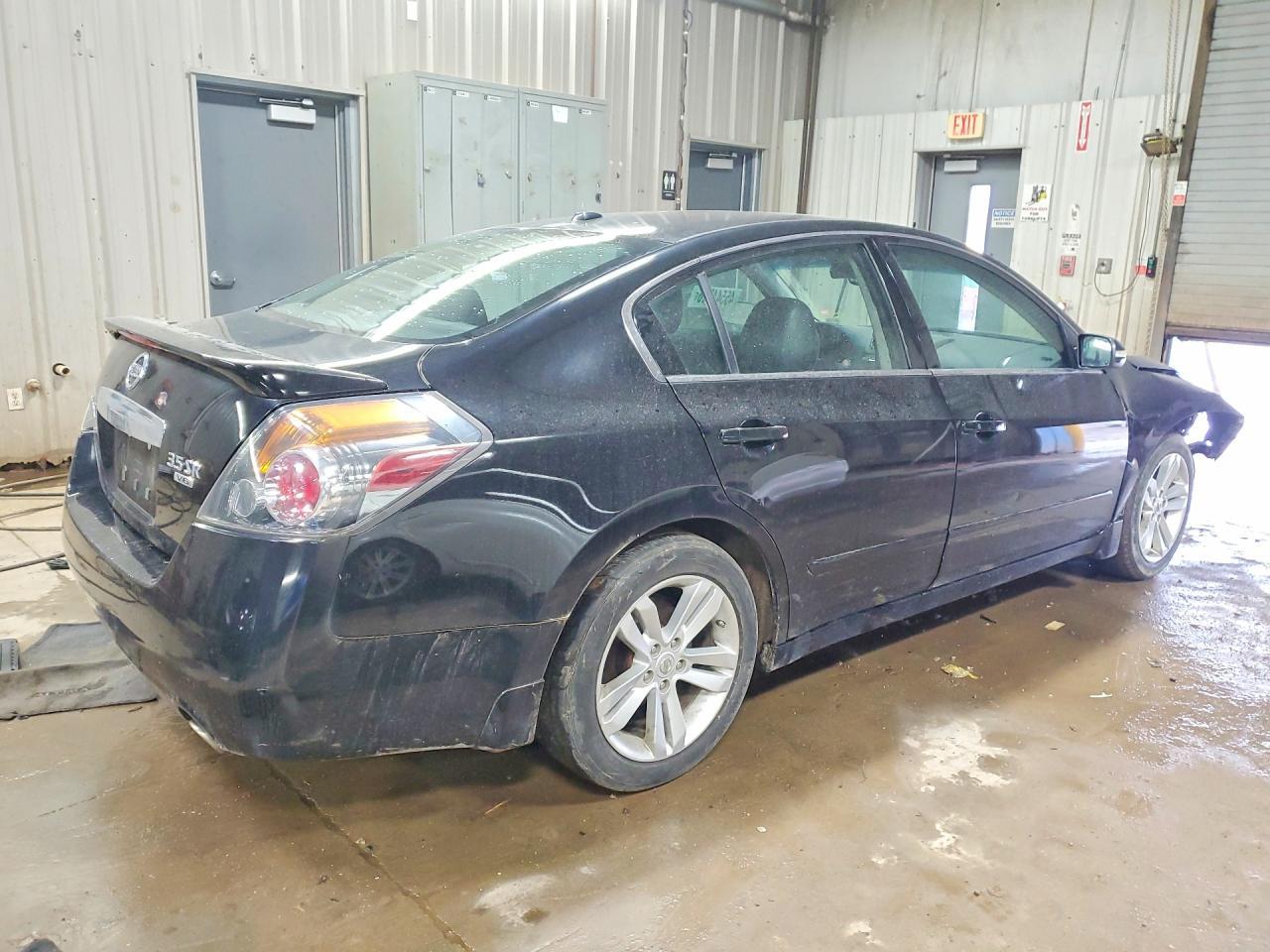 2011 NISSAN ALTIMA
