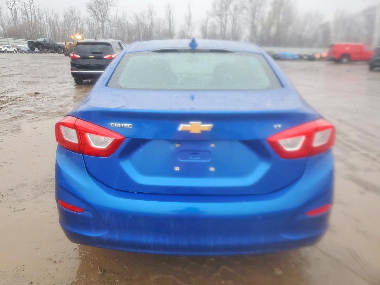 2017 CHEVROLET CRUZE