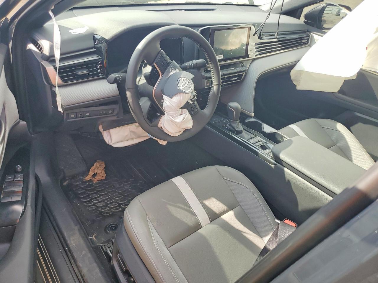 2026 TOYOTA CAMRY