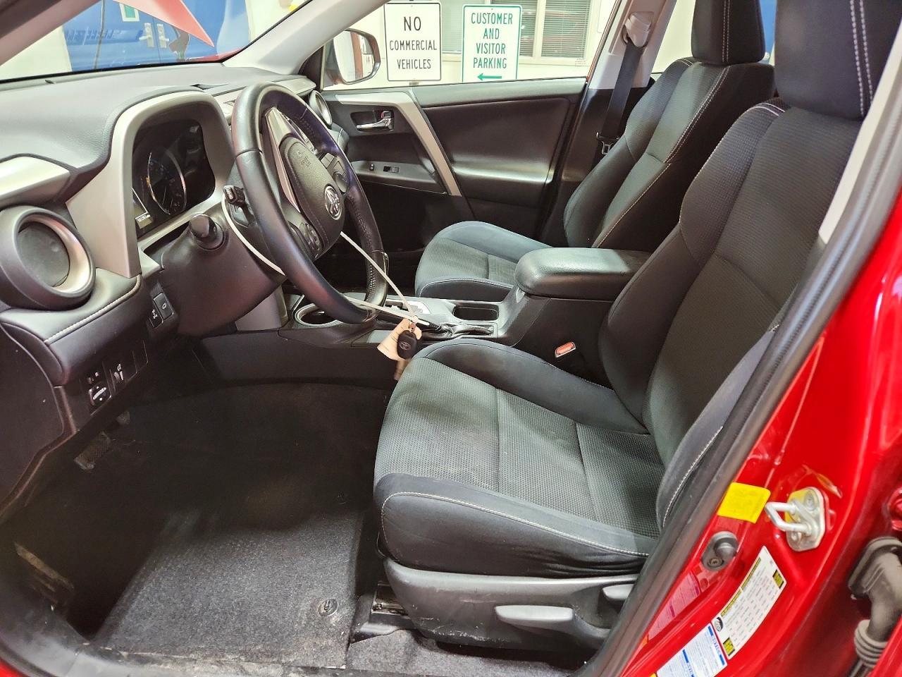 2016 TOYOTA RAV4